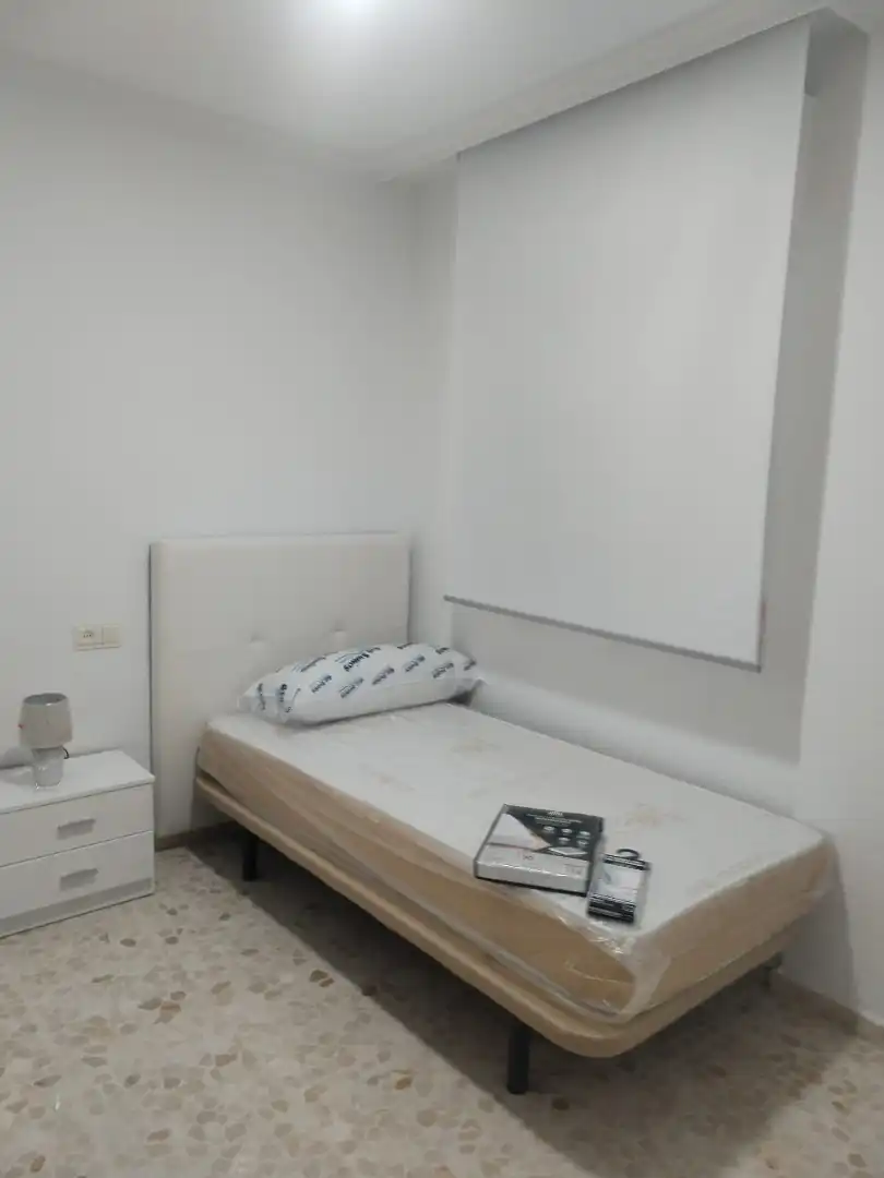 Dormitori de Pis de lloguer en Huelva amb Moblat i Rentadora