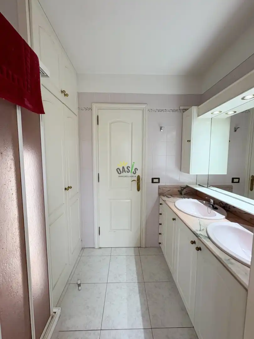 Bany de Casa o xalet en venda en Santa Cruz de Tenerife amb Terrassa, Traster i Piscina