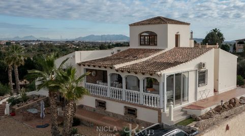 Villa con 5 dorm. y piscina en Llanos de la Rosa, Vera Almería