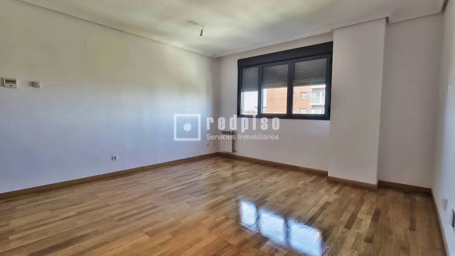 Bedroom of Flat for sale in Madrid  with Air Conditioner, Heating and Private garden