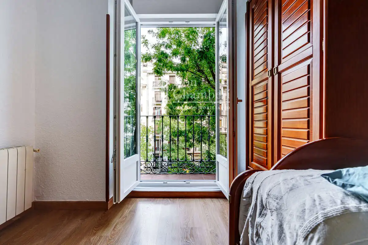 Terraza de Piso de alquiler en Madrid con Calefacción, Amueblado y Horno