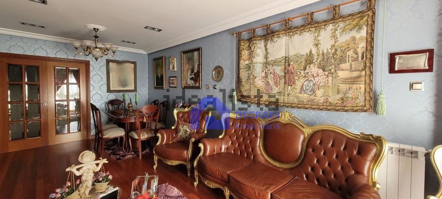 Living room of Flat for sale in Oviedo   with Heating, Private garden and Storage room