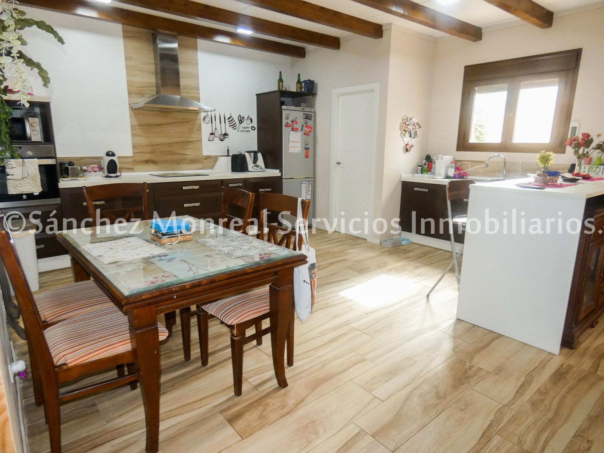 Cuina de Casa o xalet en venda en Alcázar de San Juan amb Calefacció, Jardí privat i Traster