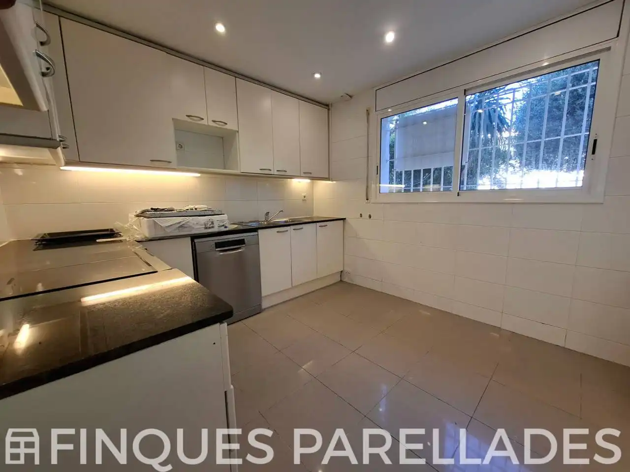 Casa bifamiliare con giardino in vendita a Can Girona - Terramar - Vinyet, imagen 10