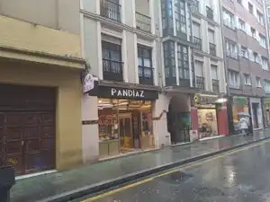 Local comercial en traspaso en Calle San Bernardo