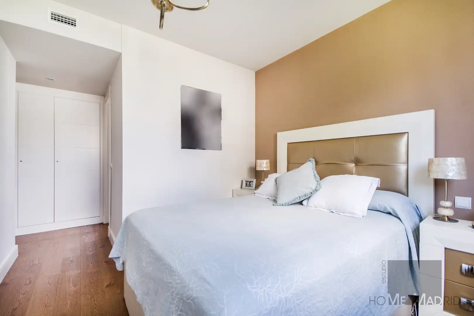 Flat for sale in Calle del Carril de los Caleros, Aravaca