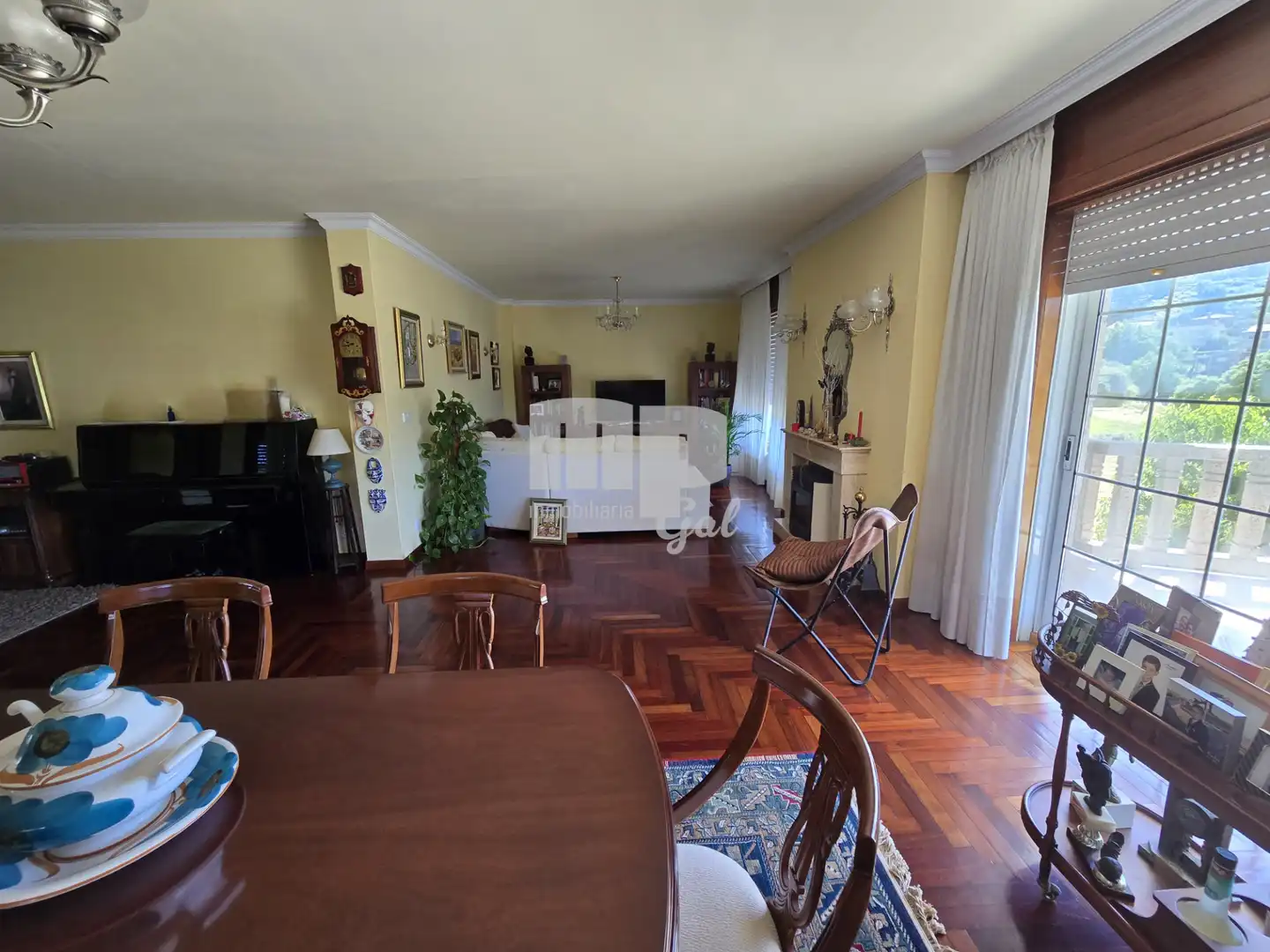Sala de estar de Casa o chalet en venta en Vigo  con Calefacción, Jardín privado y Terraza