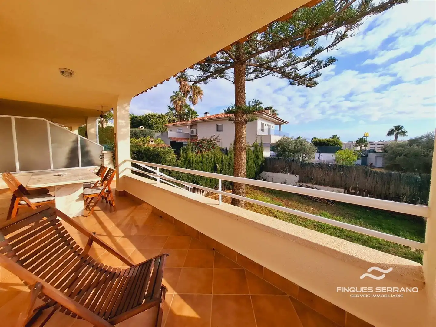 Vista exterior de Casa adosada en venta en Calafell con Calefacción, Terraza y Piscina