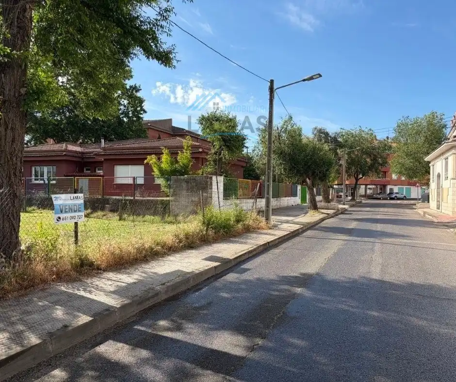 Terreni e lotti in vendita a Calle Genaro Cajal 24