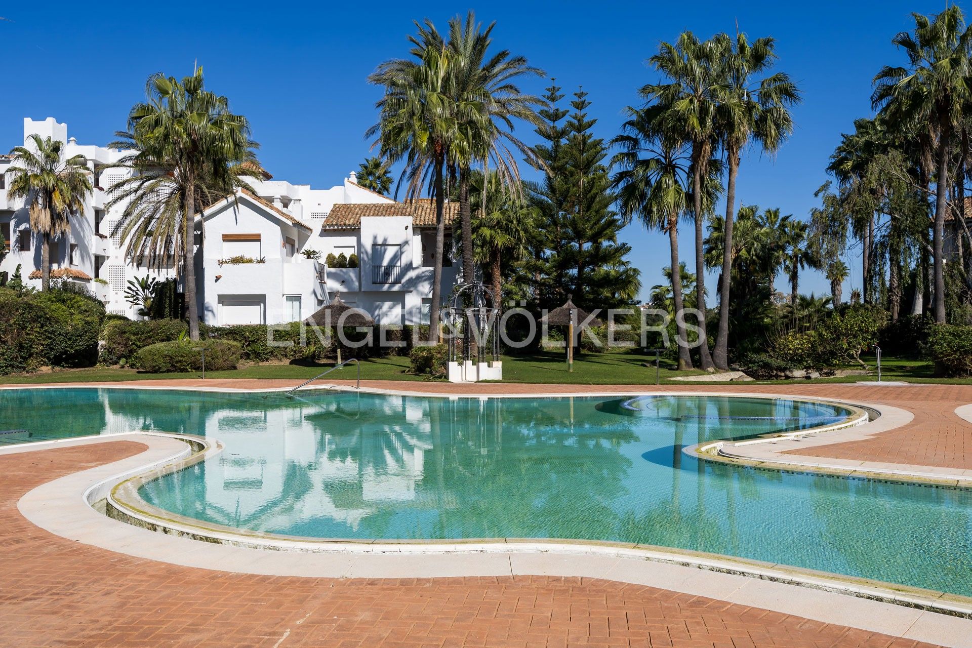 Vista exterior de Apartament en venda en Rota amb Aire condicionat, Calefacció i Jardí privat