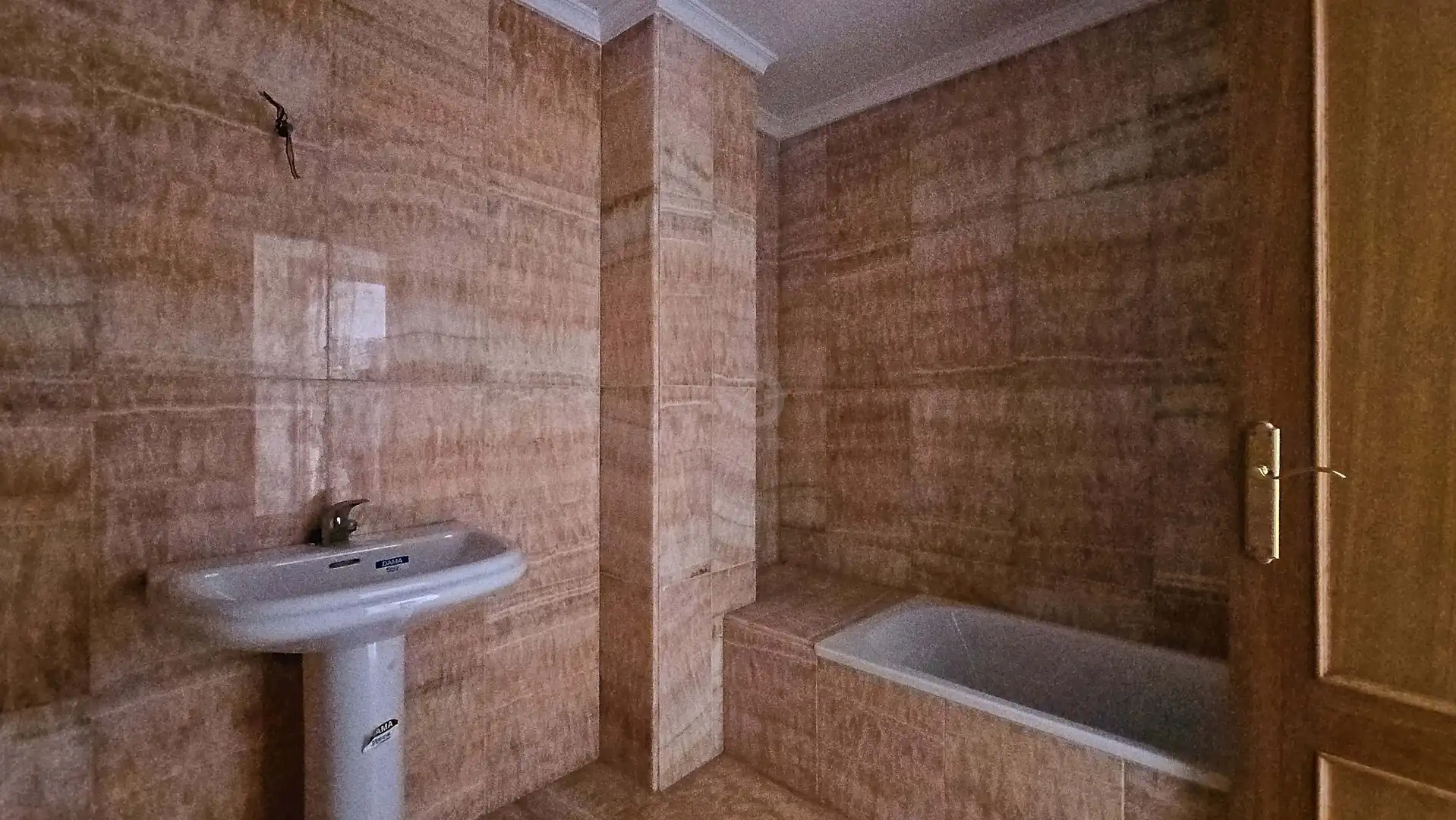 Baño de Piso en venta en Roquetas de Mar con Aire acondicionado y Terraza