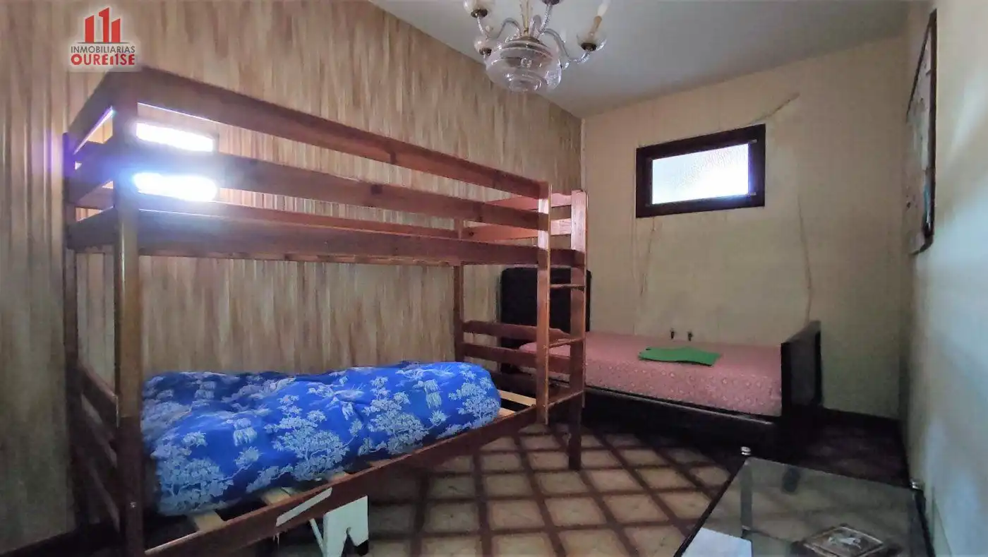 Dormitori de Casa o xalet en venda en Vilar de Barrio