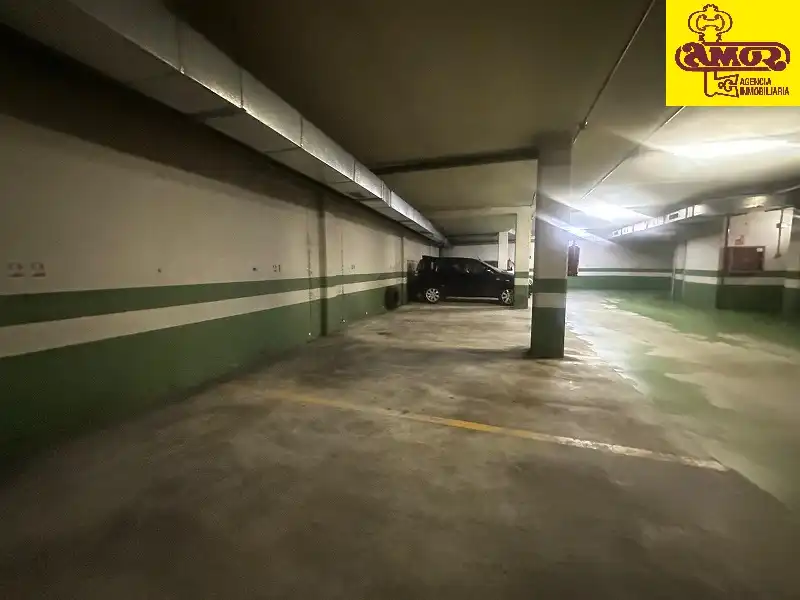 Aparcament amb ascensor en venda a Rúa de Eduardo Pondal, imagen 5