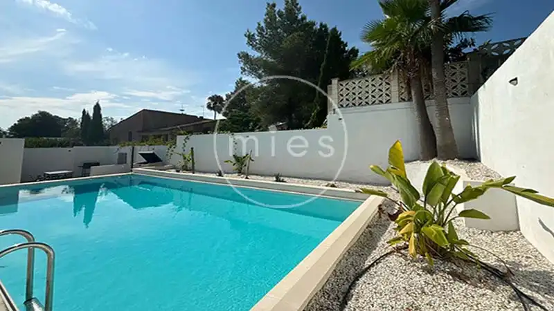 Vista exterior de Casa o chalet en venta en Turís con Calefacción, Jardín privado y Terraza