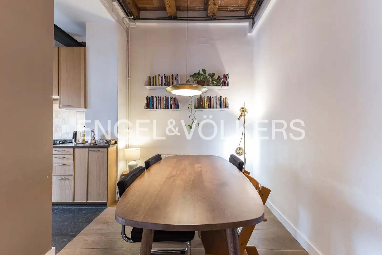 Comedor de Piso en venta en Barcelona con Aire acondicionado, Calefacción y Amueblado