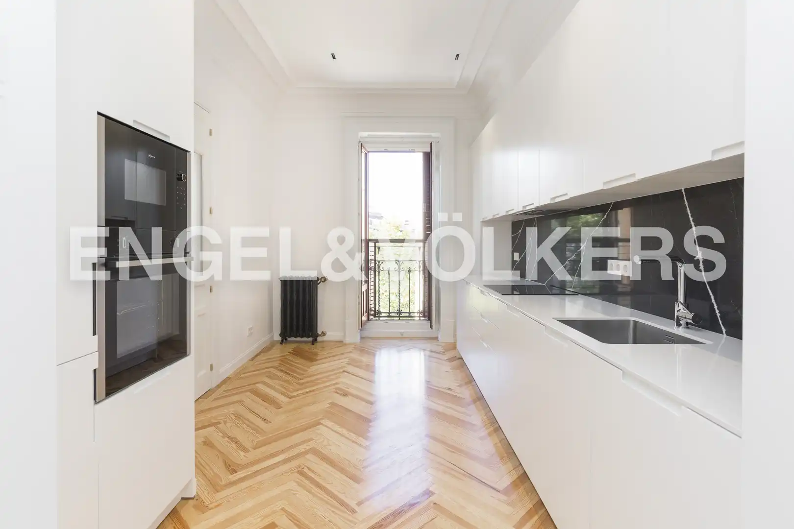 Cuina de Pis de lloguer en Madrid amb Aire condicionat, Calefacció i Parquet
