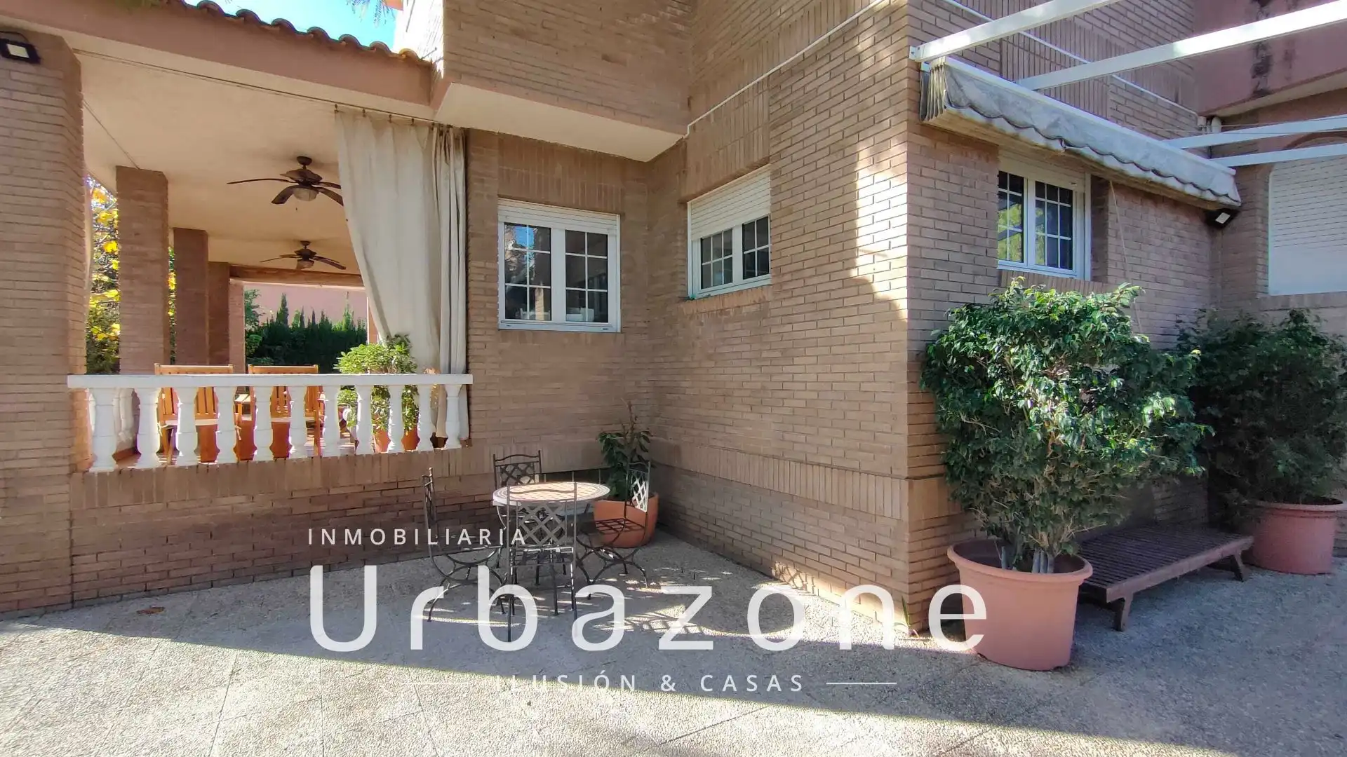 Vista exterior de Casa o chalet en venta en Mutxamel con Aire acondicionado, Calefacción y Jardín privado