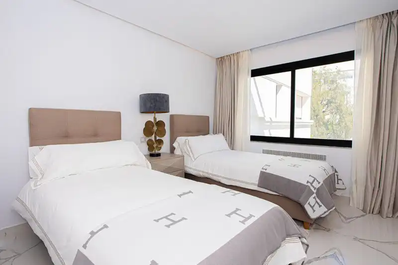 Bedroom of Detached homes for rent in Marbella  with Air Conditioner, Terrace and Storage room