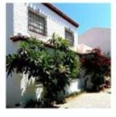 Vista exterior de Casa o xalet en venda en Motril amb Jardí privat i Terrassa