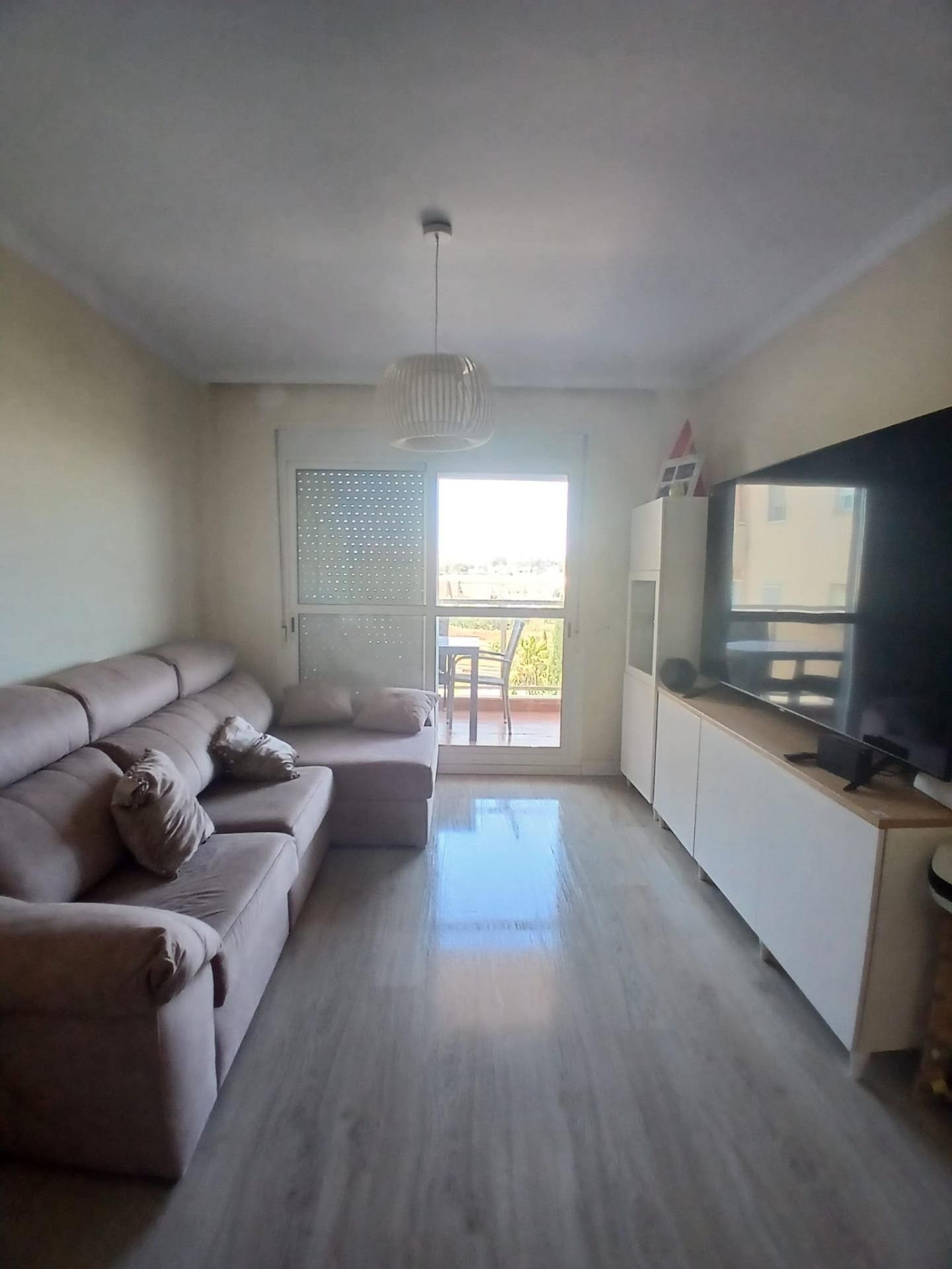Living room of Flat for sale in San Juan de Aznalfarache  with Air Conditioner, Heating and Terrace