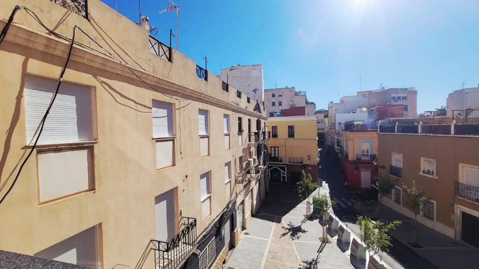 Exterior view of Flat for sale in Almería  with Terrace and Furnished