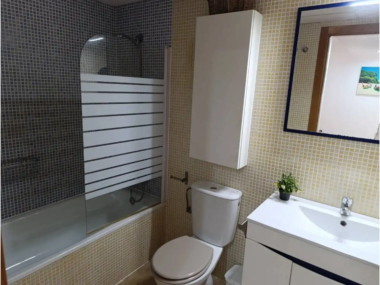 Baño de Piso en venta en Archena con Aire acondicionado, Trastero y Amueblado