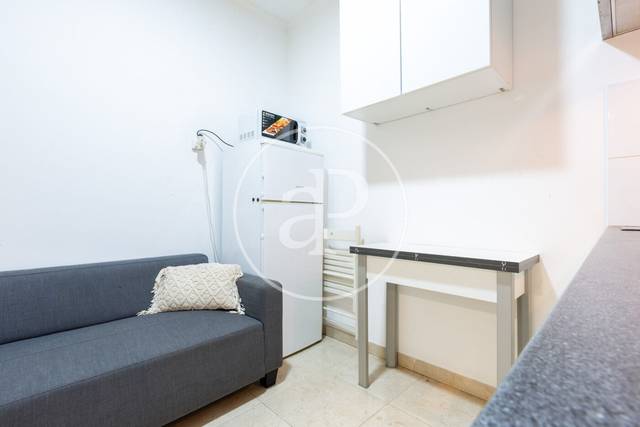 Piso en Venta en Av. del Cid en Nou Moles