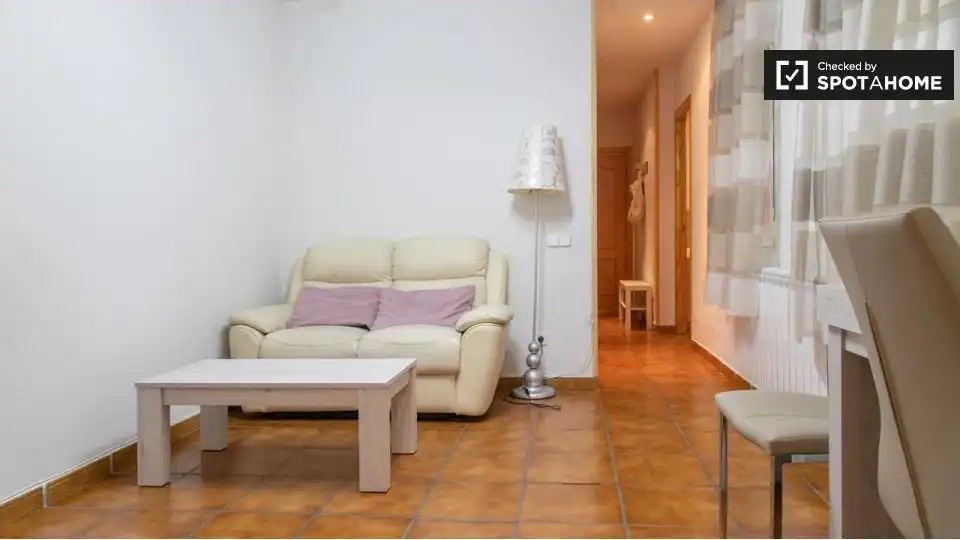 Flat with terrace to rent in Centro