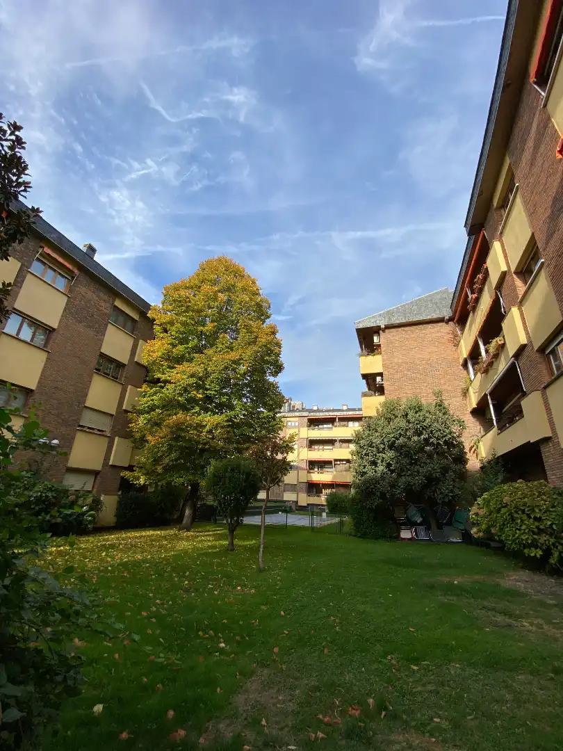 Vista exterior de Pis en venda en Las Rozas de Madrid amb Calefacció, Parquet i Terrassa