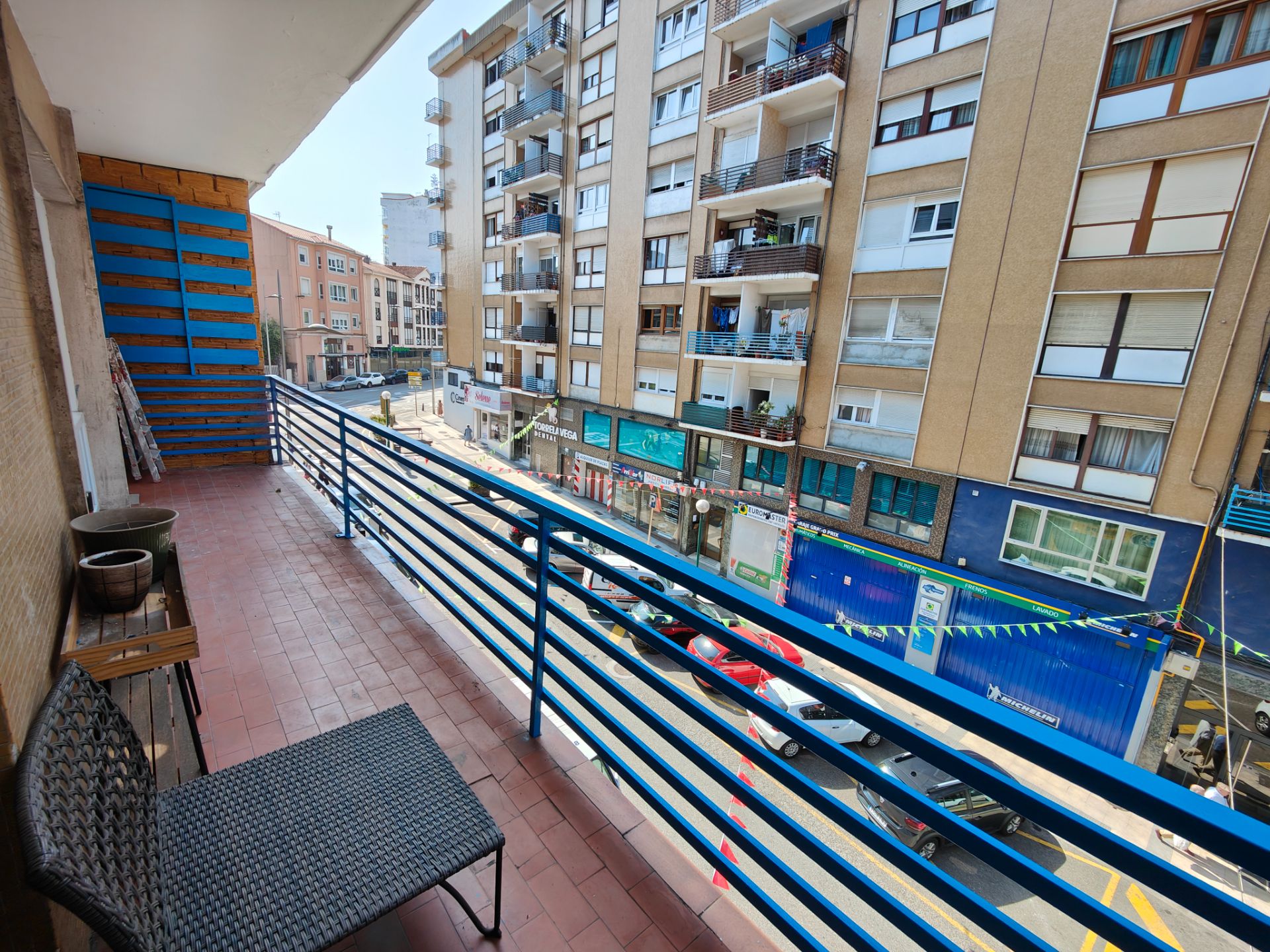 Exterior view of Flat to rent in Torrelavega   with Terrace, Furnished and Oven