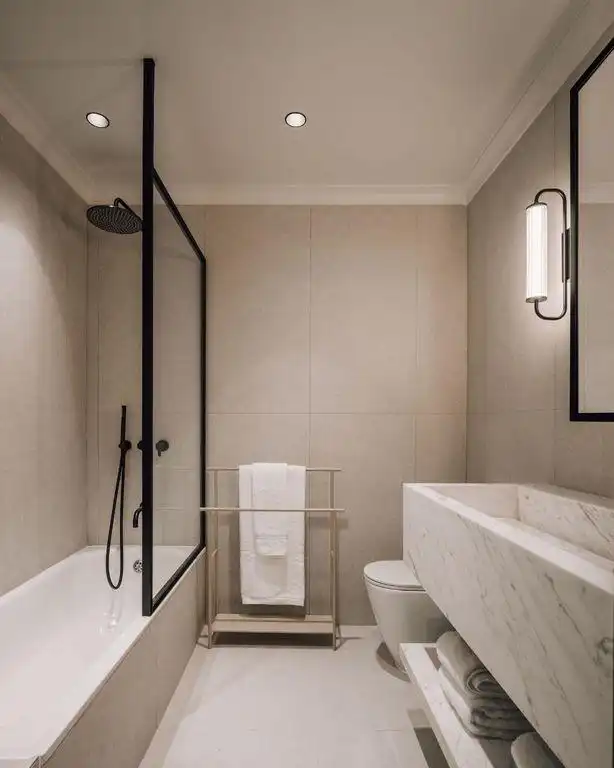 Badezimmer von Wohnung zum Verkauf in Madrid mit Klimaanlage, Terrasse und Möbliert