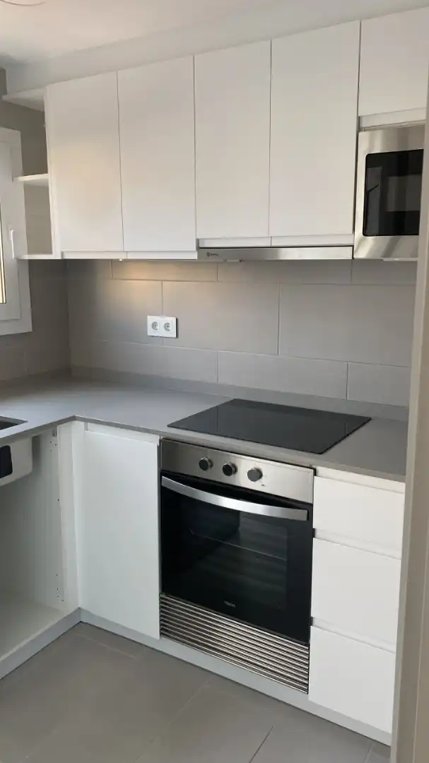 Cuina de Pis de lloguer en Barcelona amb Aire condicionat, Calefacció i Parquet