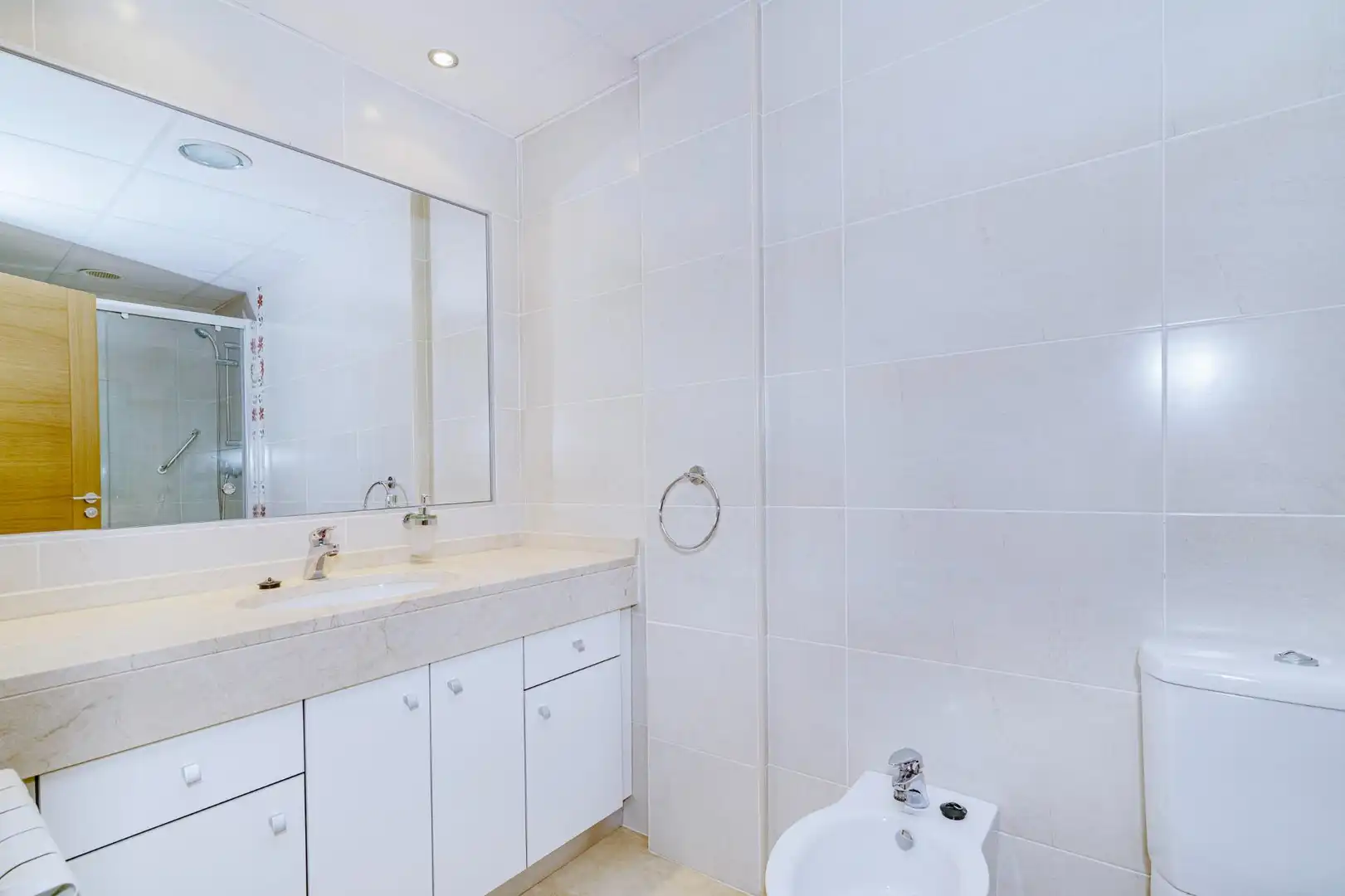 Baño de Piso en venta en La Zubia con Aire acondicionado, Amueblado y Balcón
