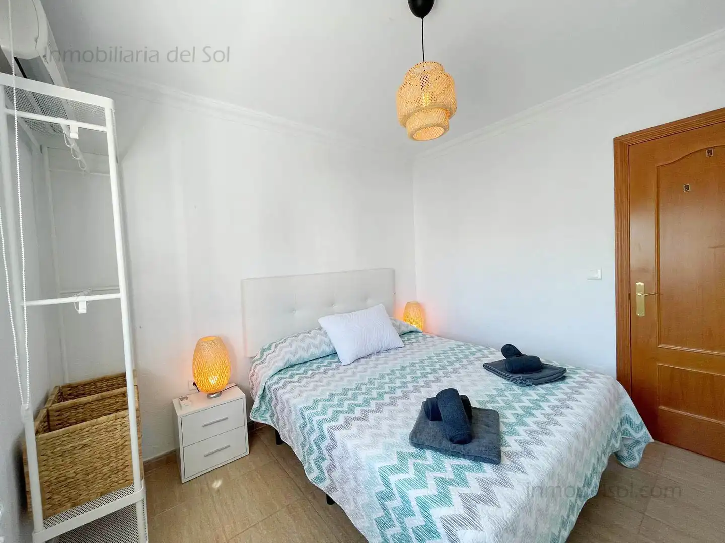 Bedroom of Apartments for sale in Vélez-Málaga  with Air Conditioner, Terrace and Furnished