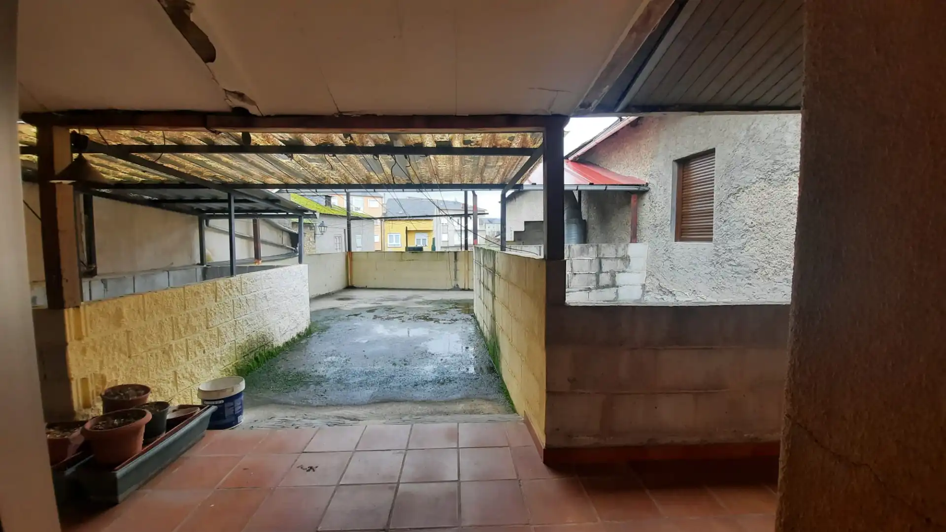 Gebäude zum Verkauf in Cacabelos mit Alarm