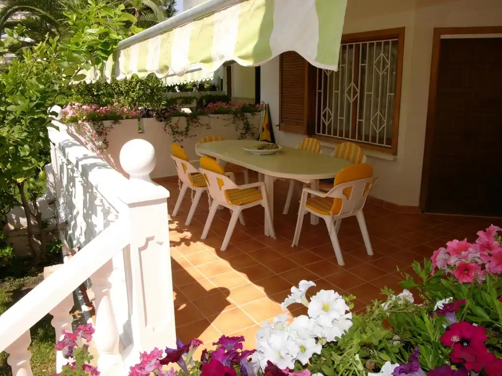 Terrassa de Casa adosada en venda en El Puig de Santa Maria amb Aire condicionat, Calefacció i Jardí privat