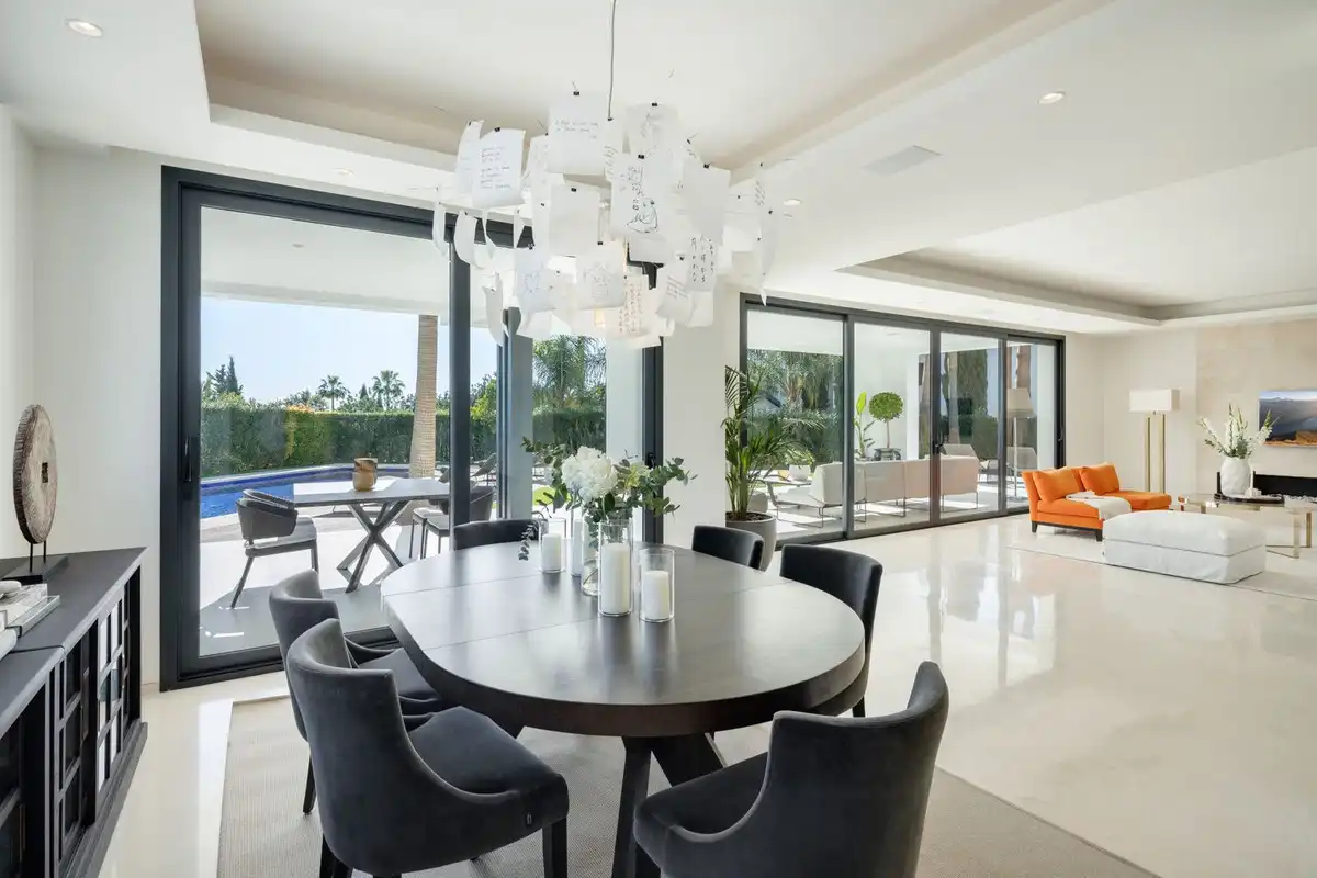 Chalet con piscina en venta en Milla de Oro, imagen 8