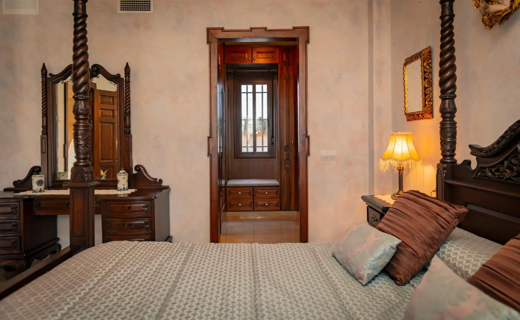 Dormitori de Casa o xalet en venda en Antequera amb Aire condicionat, Terrassa i Traster