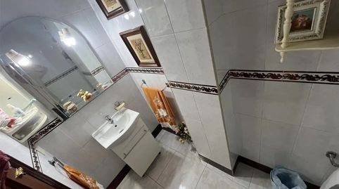 Foto 4 de Casa adosada en venda a Calle Fernando Zóbel, 9, La Algaba, Sevilla