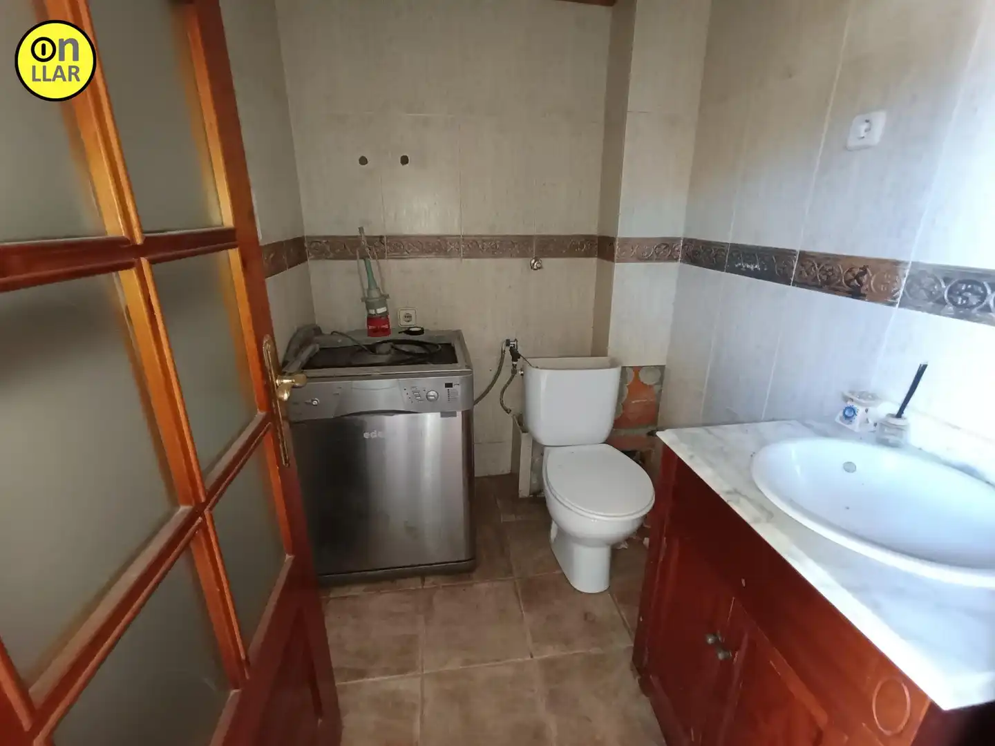 Badezimmer von Haus oder Chalet zum Verkauf in Sant Fost de Campsentelles mit Privatgarten, Terrasse und Abstellraum