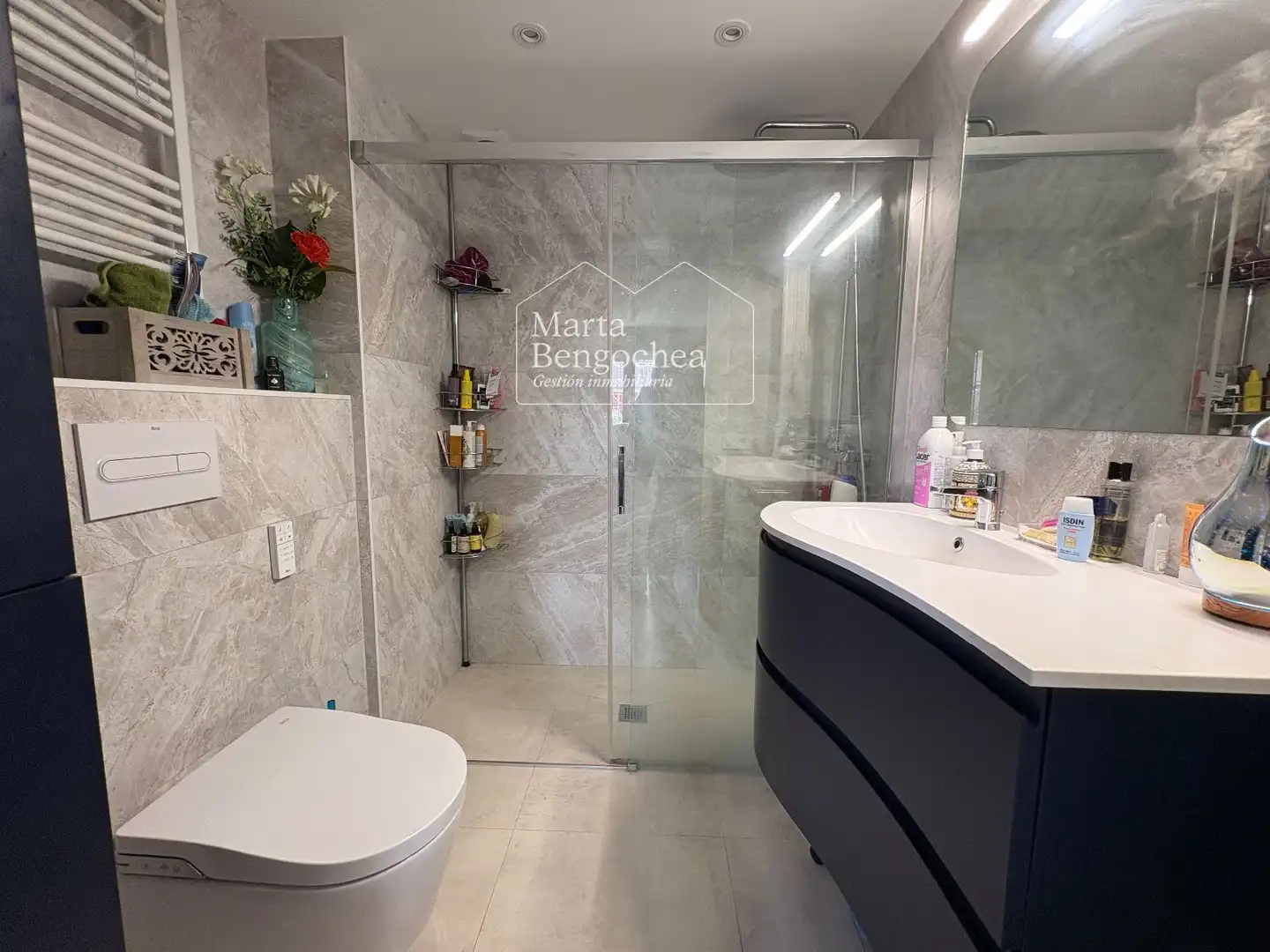 Bathroom of Flat for sale in Vitoria - Gasteiz  with Heating, Terrace and Storage room