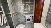 Bathroom of Flat for sale in Burgos Capital  with Heating