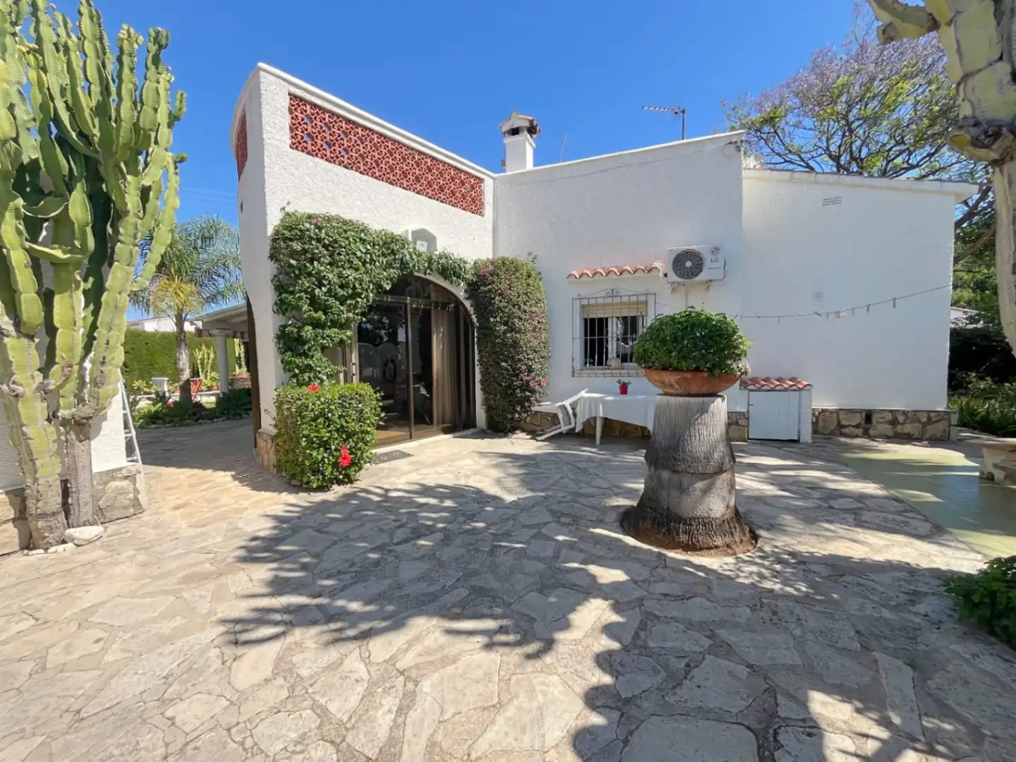 Exterior view of Houses for sale in Els Poblets  with Heating, Terrace and Storage room