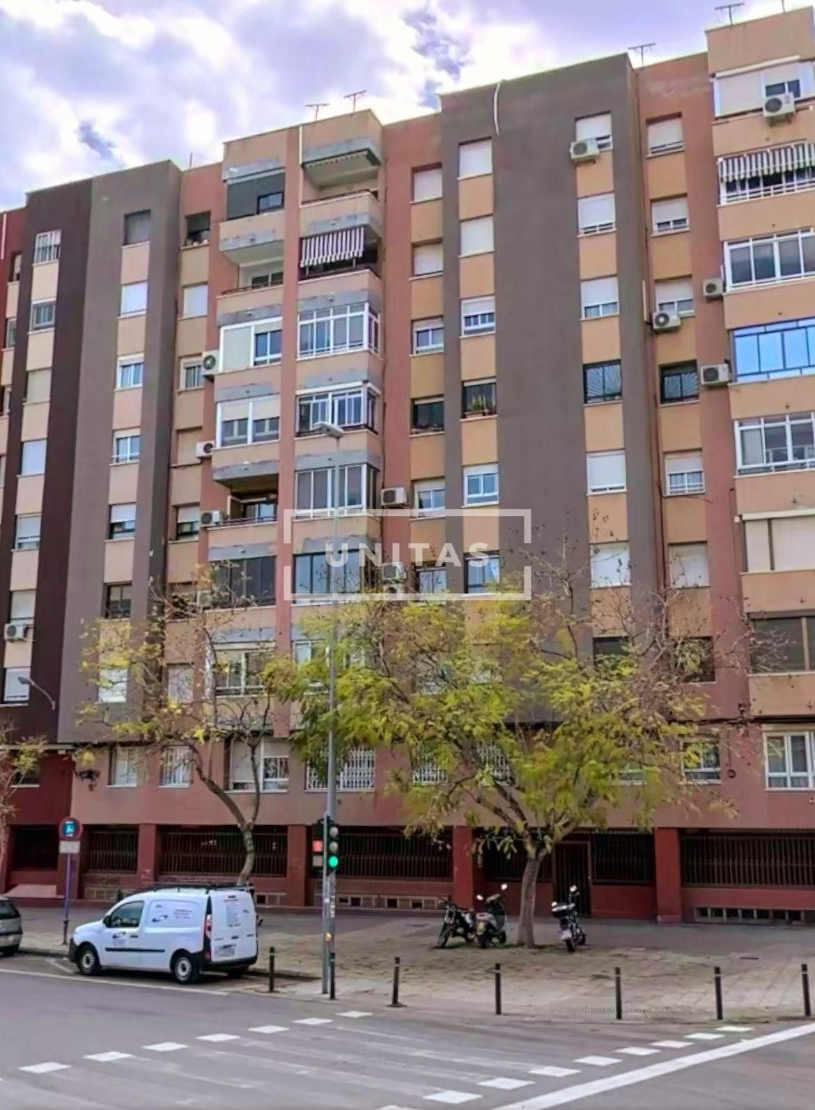 Vista exterior de Pis en venda en Alicante / Alacant amb Terrassa, Traster i Balcó