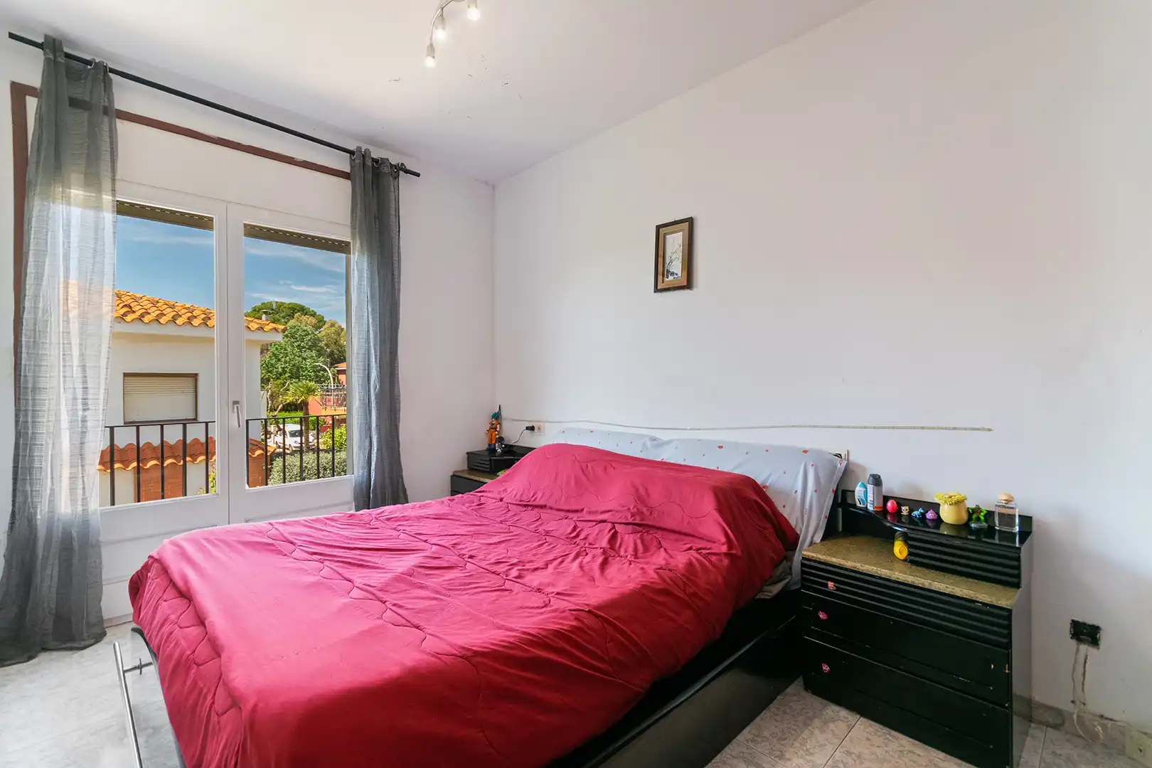 Dormitori de Casa adosada en venda en Peralada amb Calefacció, Jardí privat i Terrassa