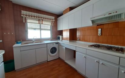 Cuina de Pis de lloguer en  Valencia Capital amb Aire condicionat, Calefacció i Moblat