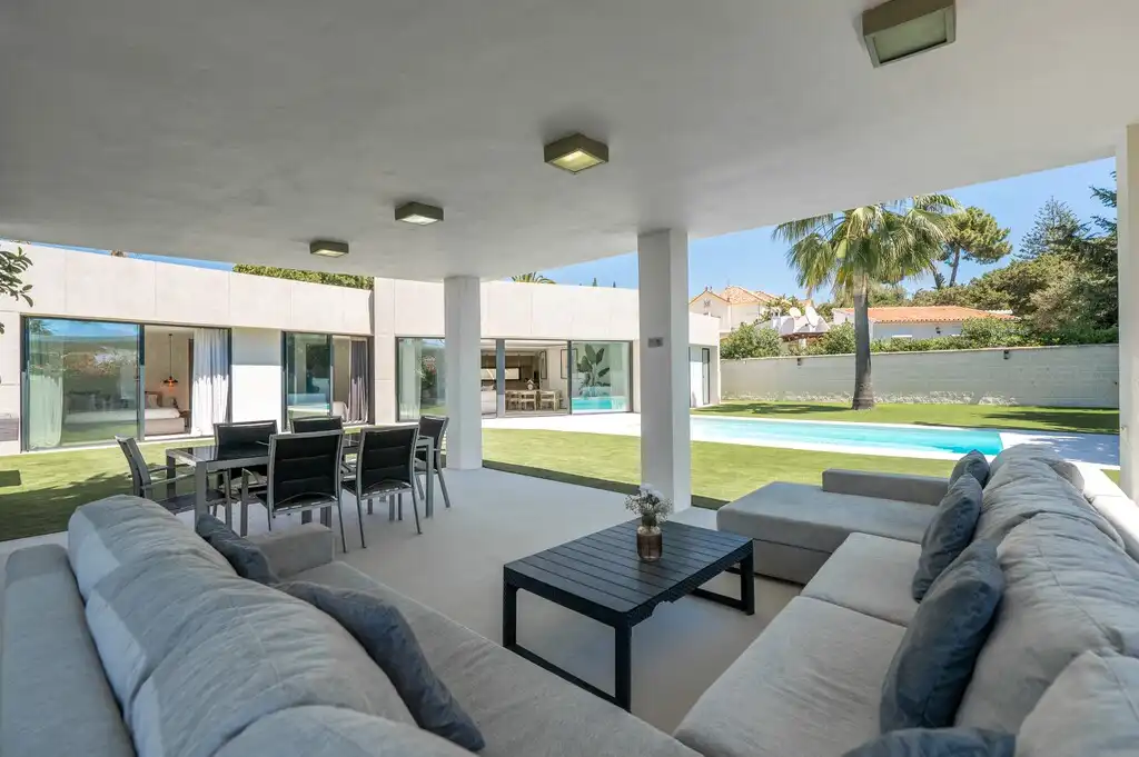Terraza de Casa o chalet en venta en Marbella con Aire acondicionado, Calefacción y Jardín privado