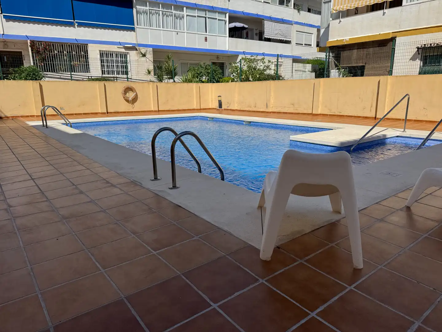 Piscina de Piso de alquiler en Benalmádena con Aire acondicionado, Calefacción y Terraza