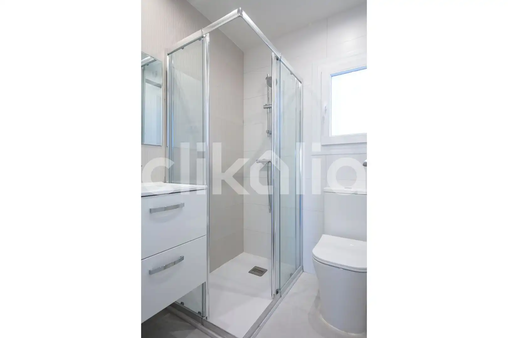 Bathroom of Flat for rent in Puente de Vallecas
