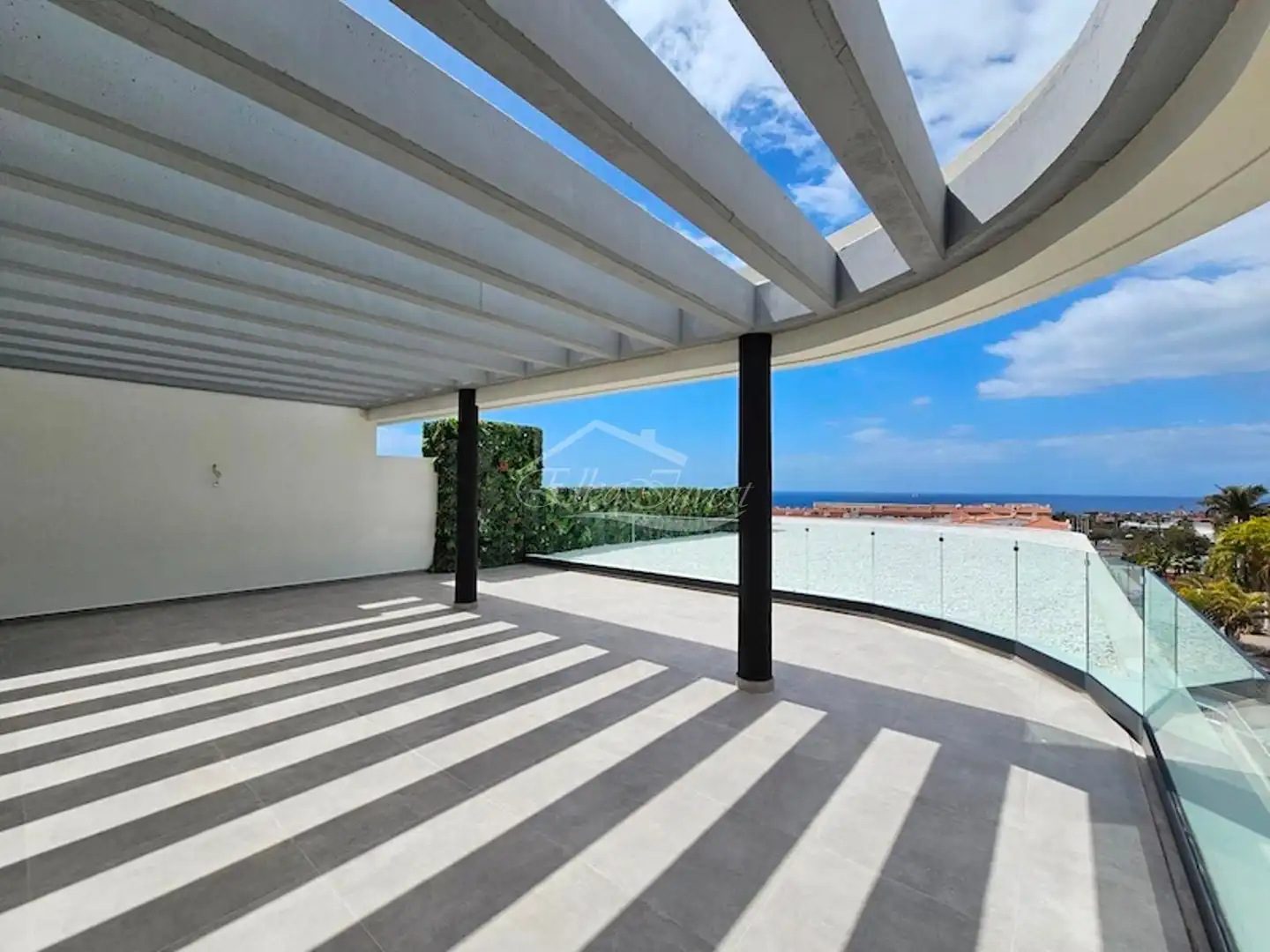 Penthouse with terrace for sale in Costa Adeje